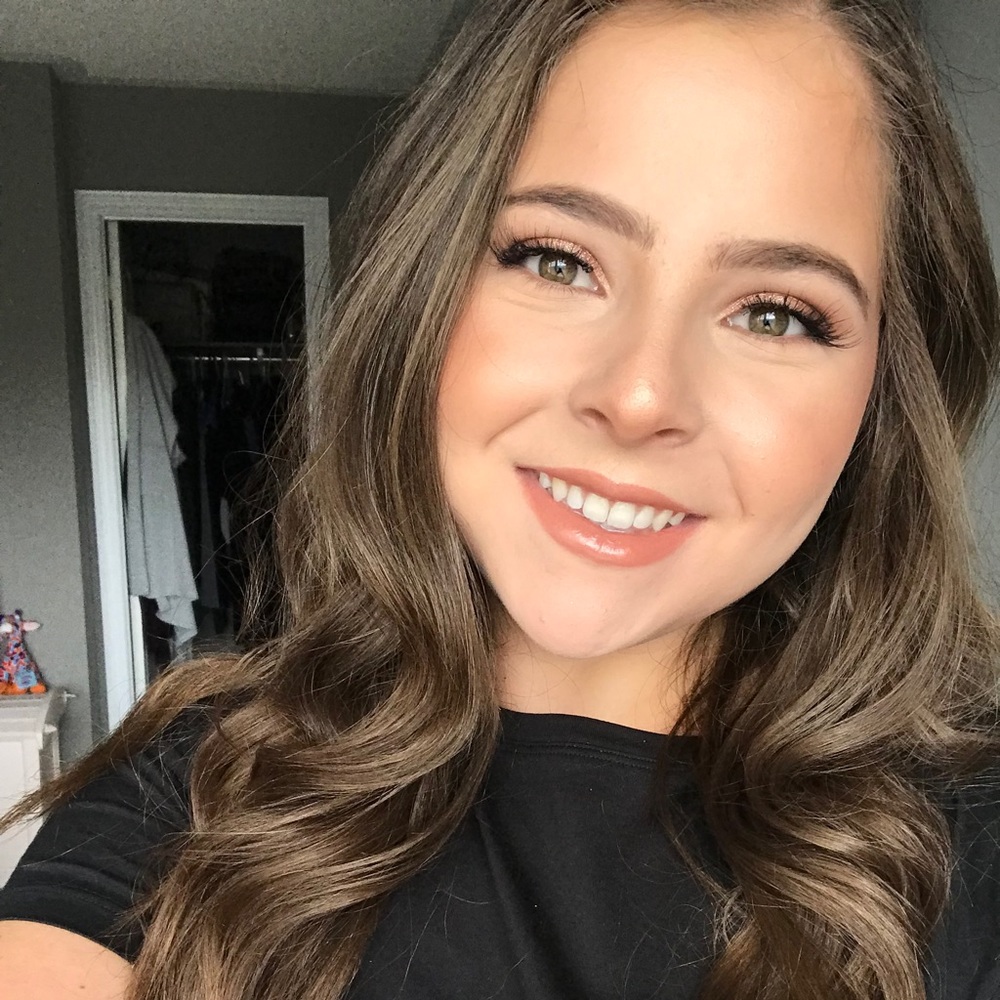 Meet your Posher, Victoria